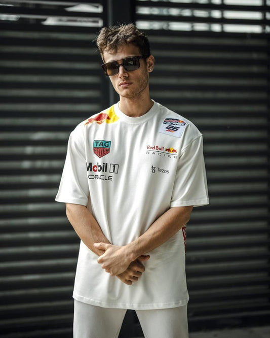 Red Bull Racing T-Shirt – Iconic Logo, Ideal for F1 Fans